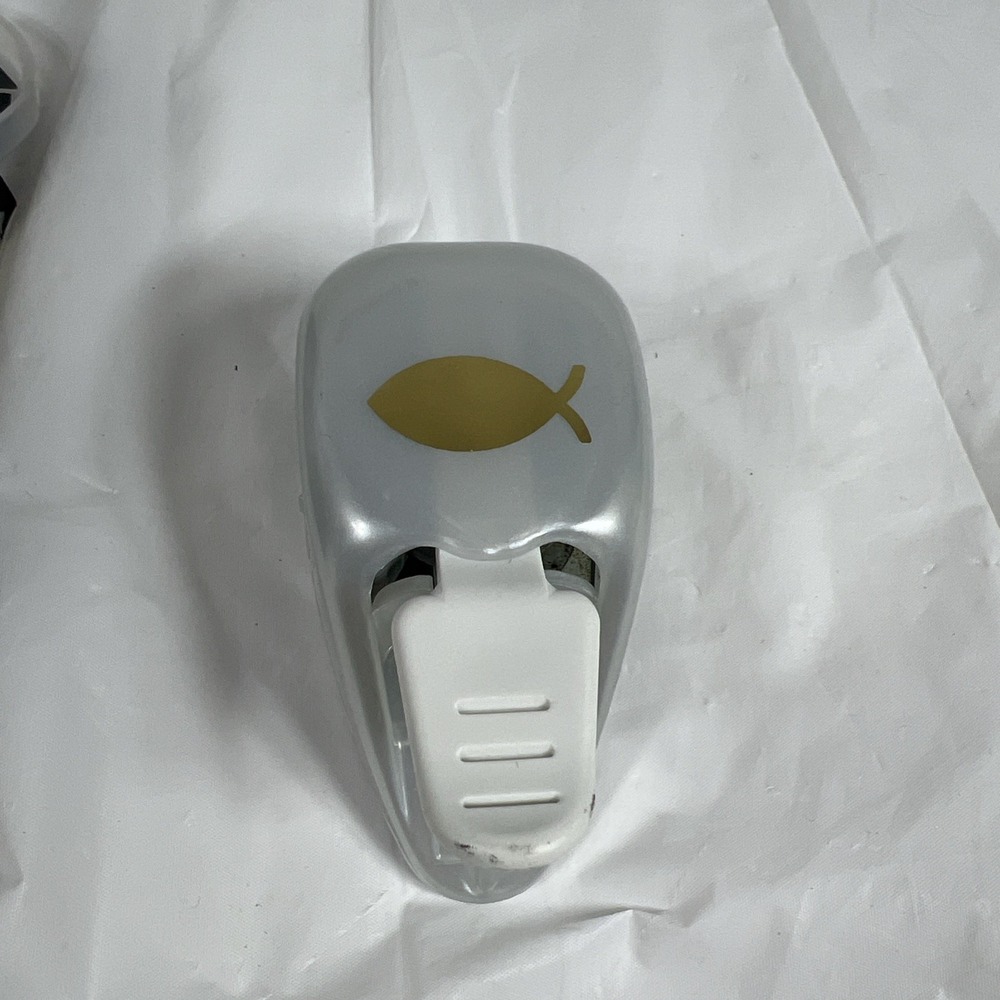 EK Success Paper Shapers‎ Fish 1"  Paper Punch